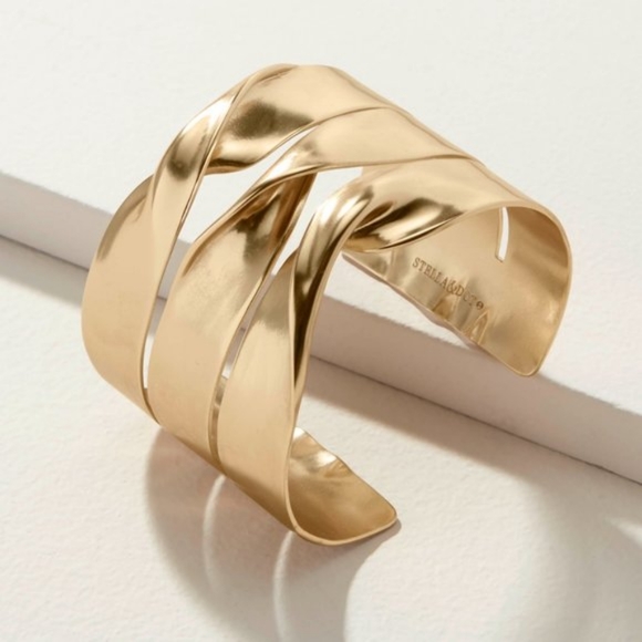 Stella & Dot Twist Statement Cuff - Picture 2 of 2